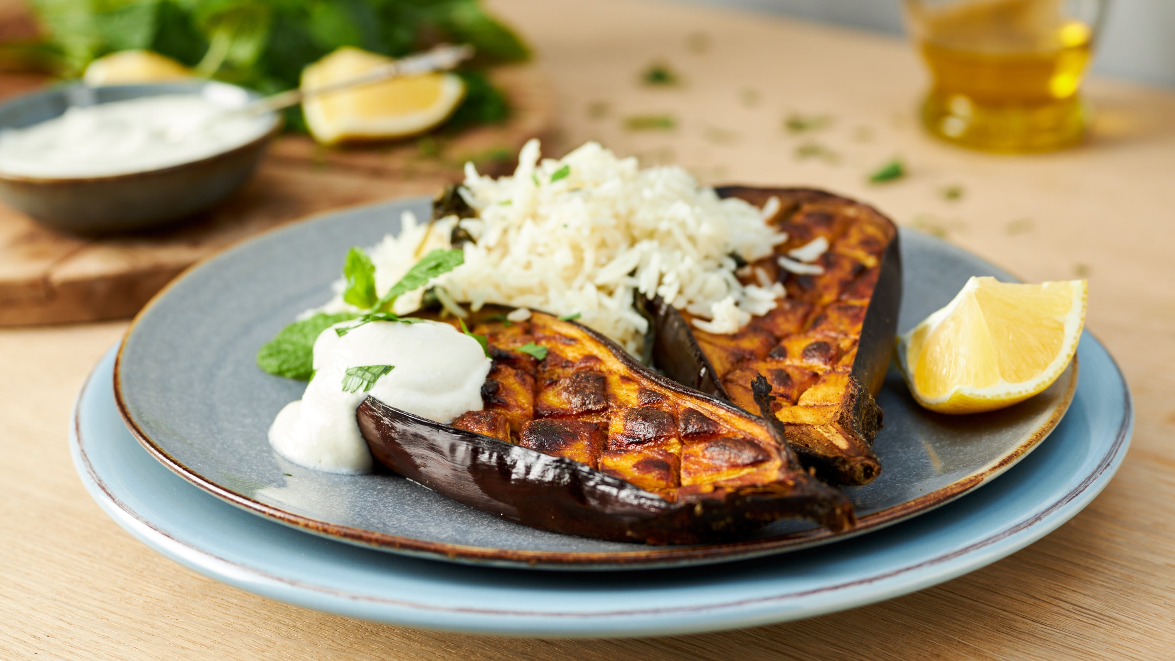 Gebackene Auberginen mit Reis Rezept selbst machen | Alnatura