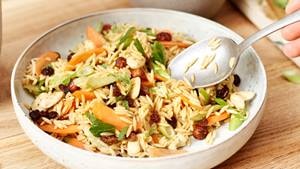 Orientalischer Kichererbsen-wie-Reis-Salat