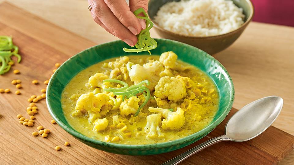 Goldenes Linsen-Blumenkohl-Curry