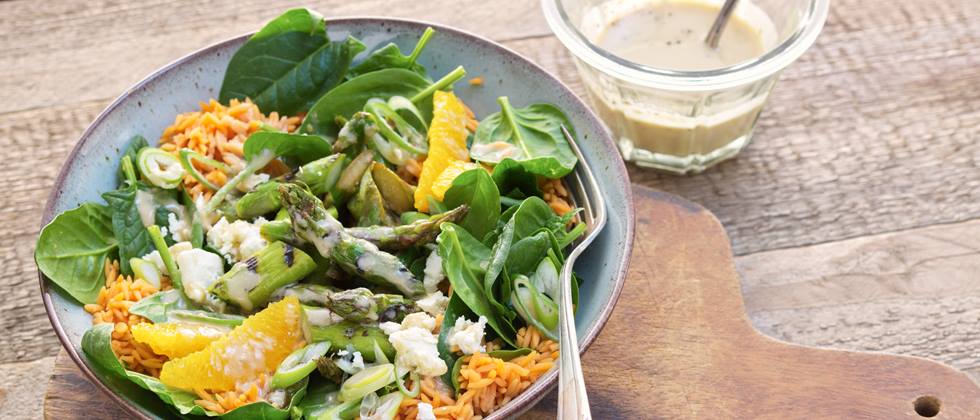 Alnatura Rezept: Linsenreis-Bowl mit grünem Spargel und Zitrusdressing