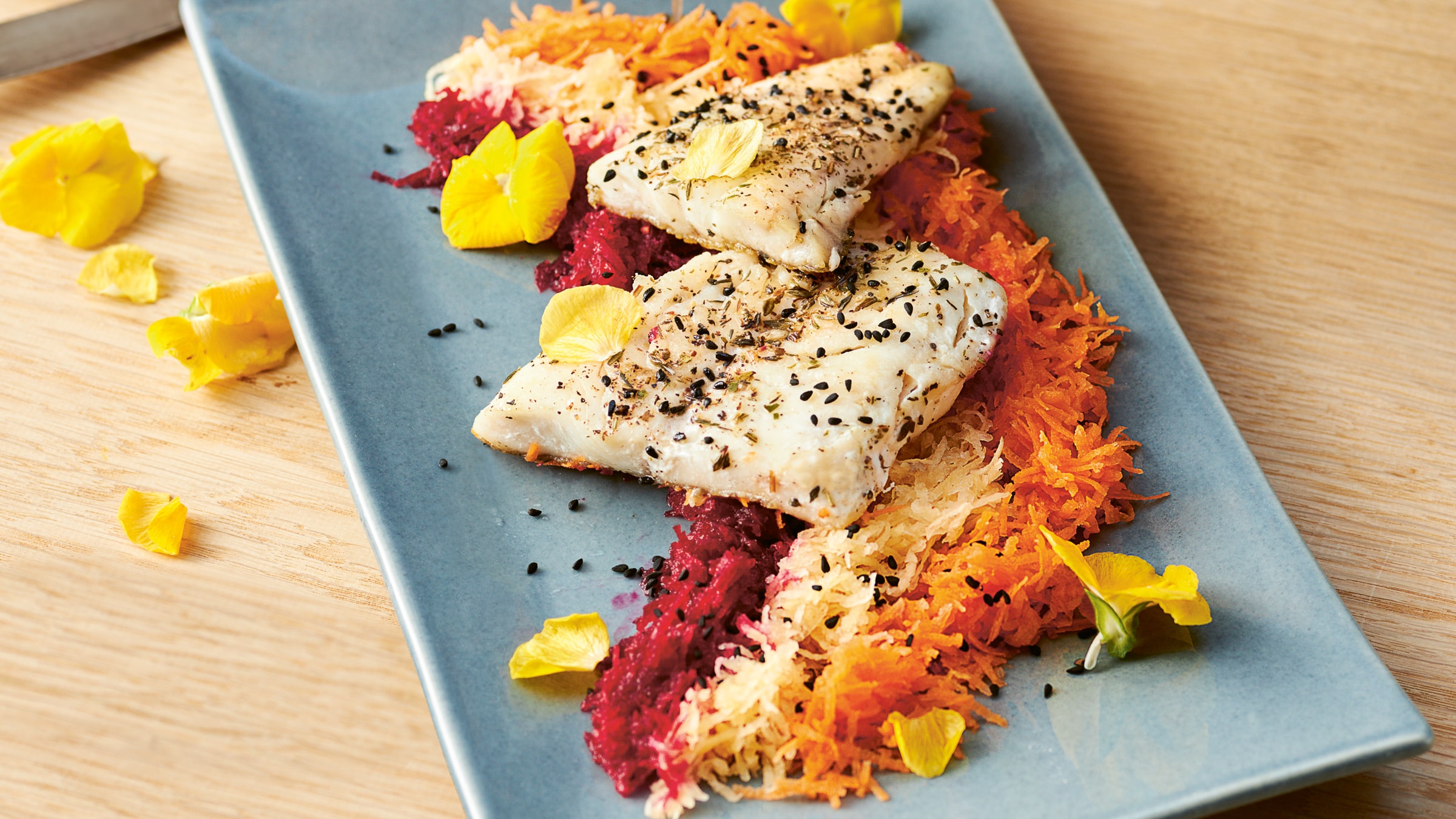 Zanderfilets mit geraspelter Rüben-Rohkost Rezept selbst machen | Alnatura