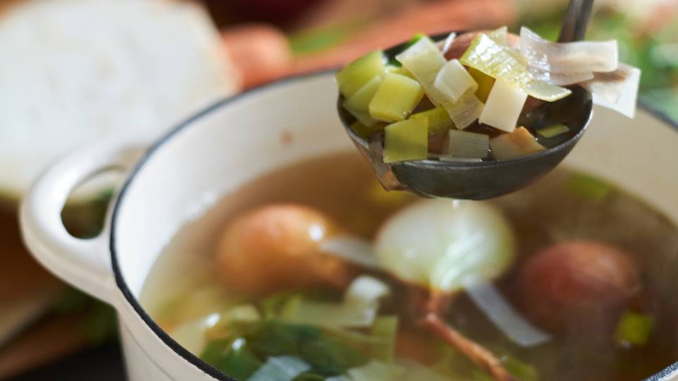 Gemüsefond mediterran