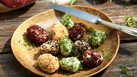 Bunte Frischecreme-Eier