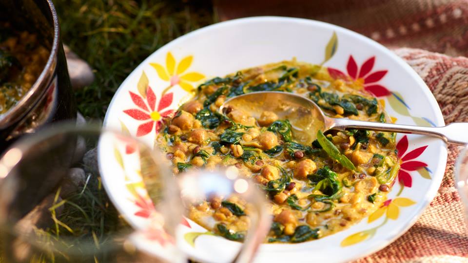 Blitz-Curry mit Spinat