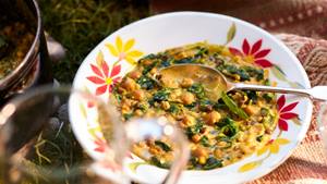 Blitz-Curry mit Spinat