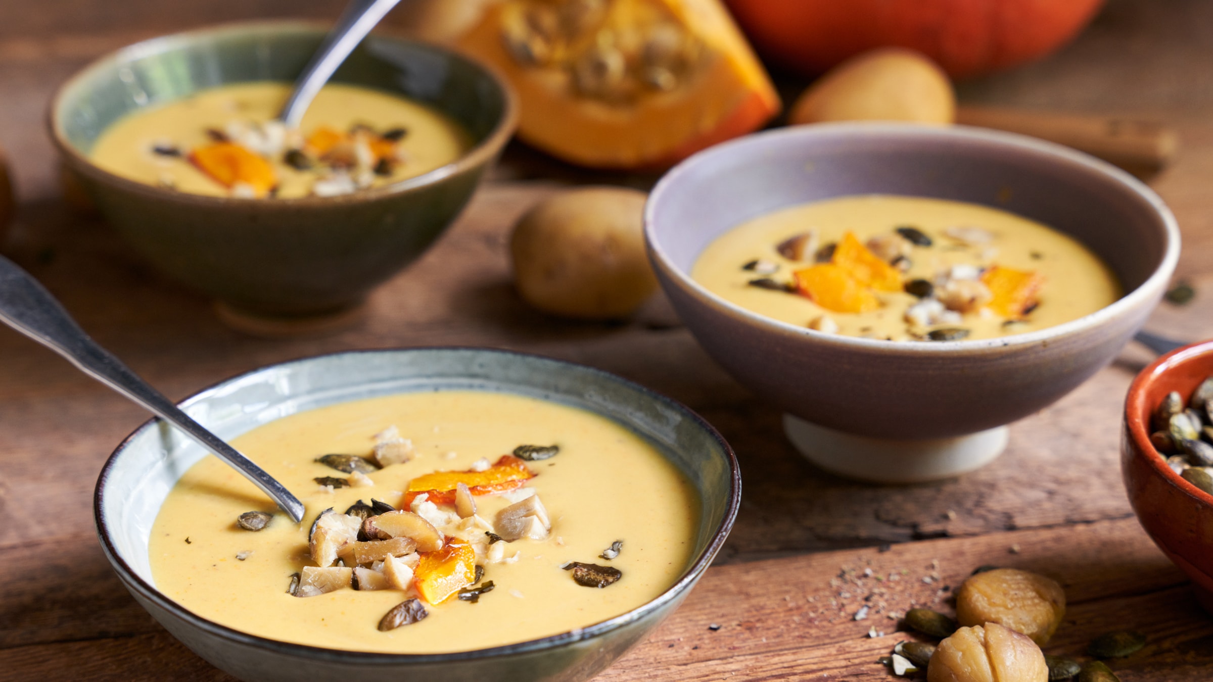 Kürbis-Maronen-Suppe Rezept selbst machen | Alnatura Kürbis-Maronen-Suppe Rezept selbst machen | Alnatura