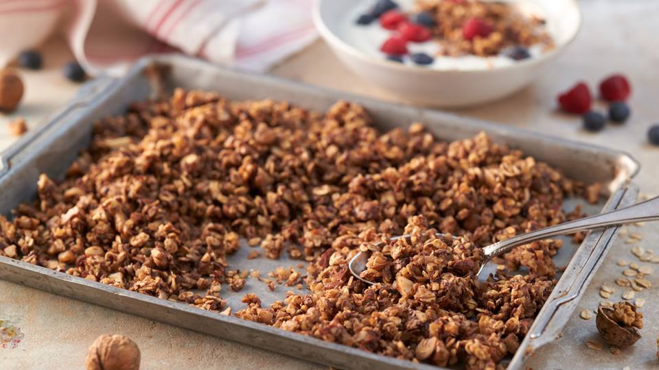 Natursüßes Apfel-Zimt-Granola