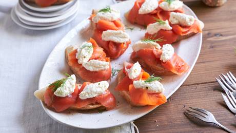 Geräucherter Lachs mit Sahnemeerrettich