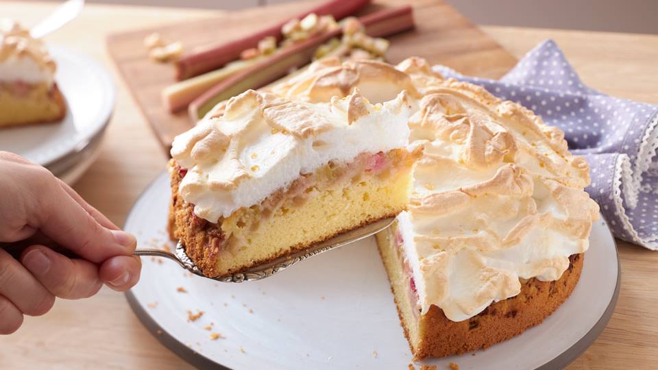 Rhabarber-Baiser-Kuchen