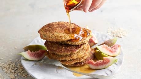 Einfache Haferflocken-Pancakes