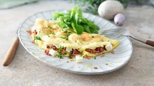 Alnatura Rezept: Omelett mit Speck und Feta