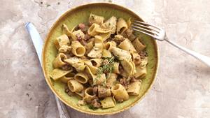Pasta mit Artischocken und Speck