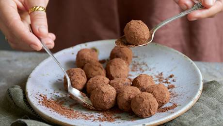 Dunkle Kakao-Trüffel - ganz einfach