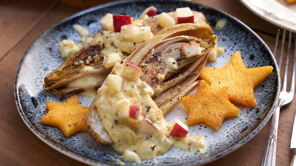 Warme Chicoréehälften mit Gorgonzola
