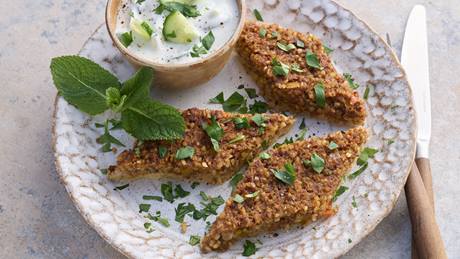 Arabische Bulgur-Hackfleisch-Rauten aus dem Ofen
