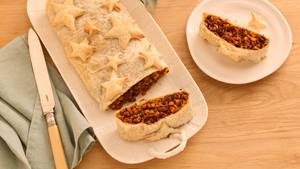 Strudel mit Seitan, Süßkartoffel und Pilzen