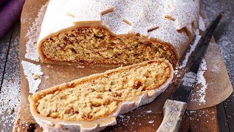 Quark-Stollen im Marzipanmantel