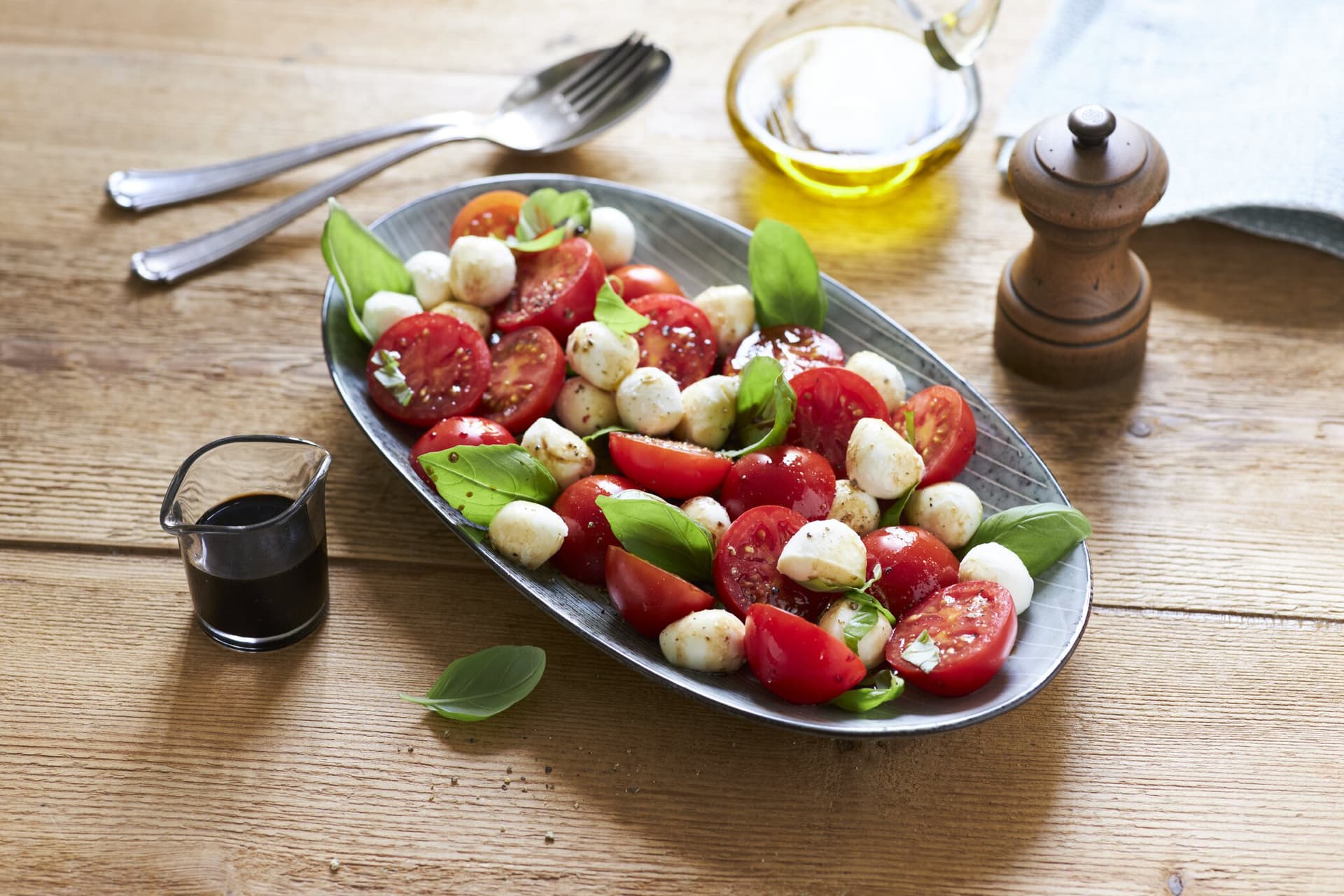 Tomaten-Mozzarella-Salat