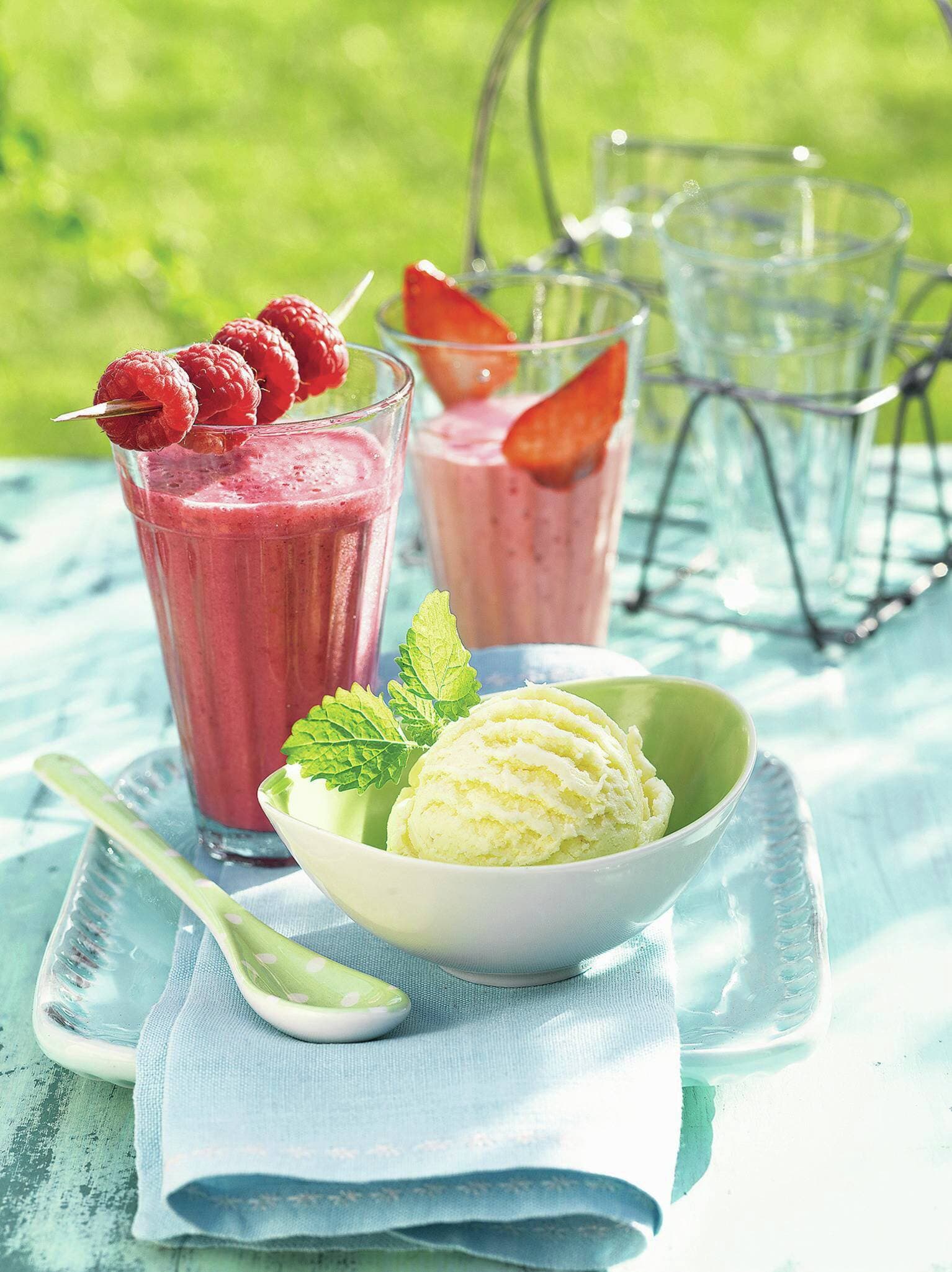 Buttermilch-Zitroneneis