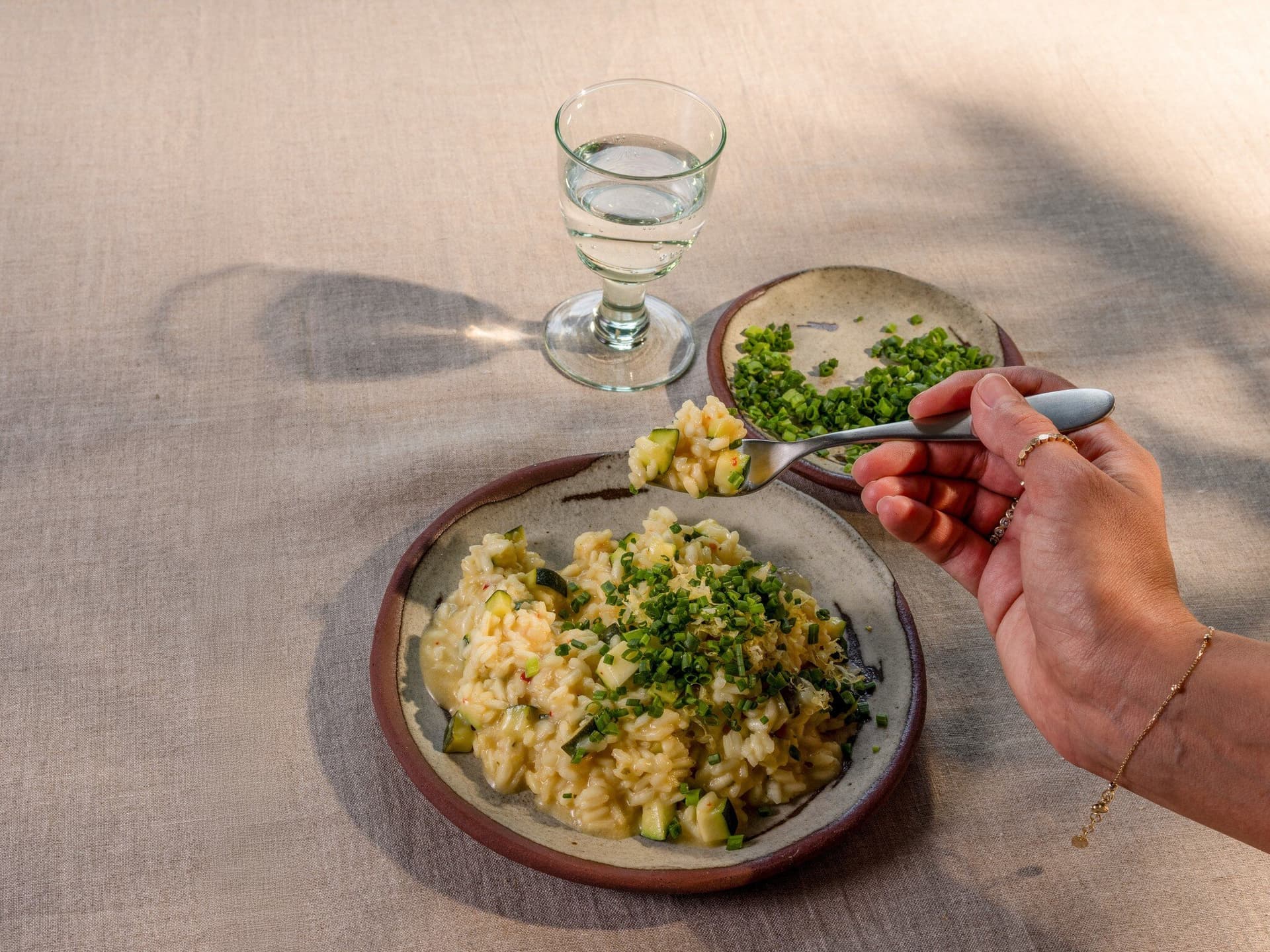 Risotto mit würziger Zucchini