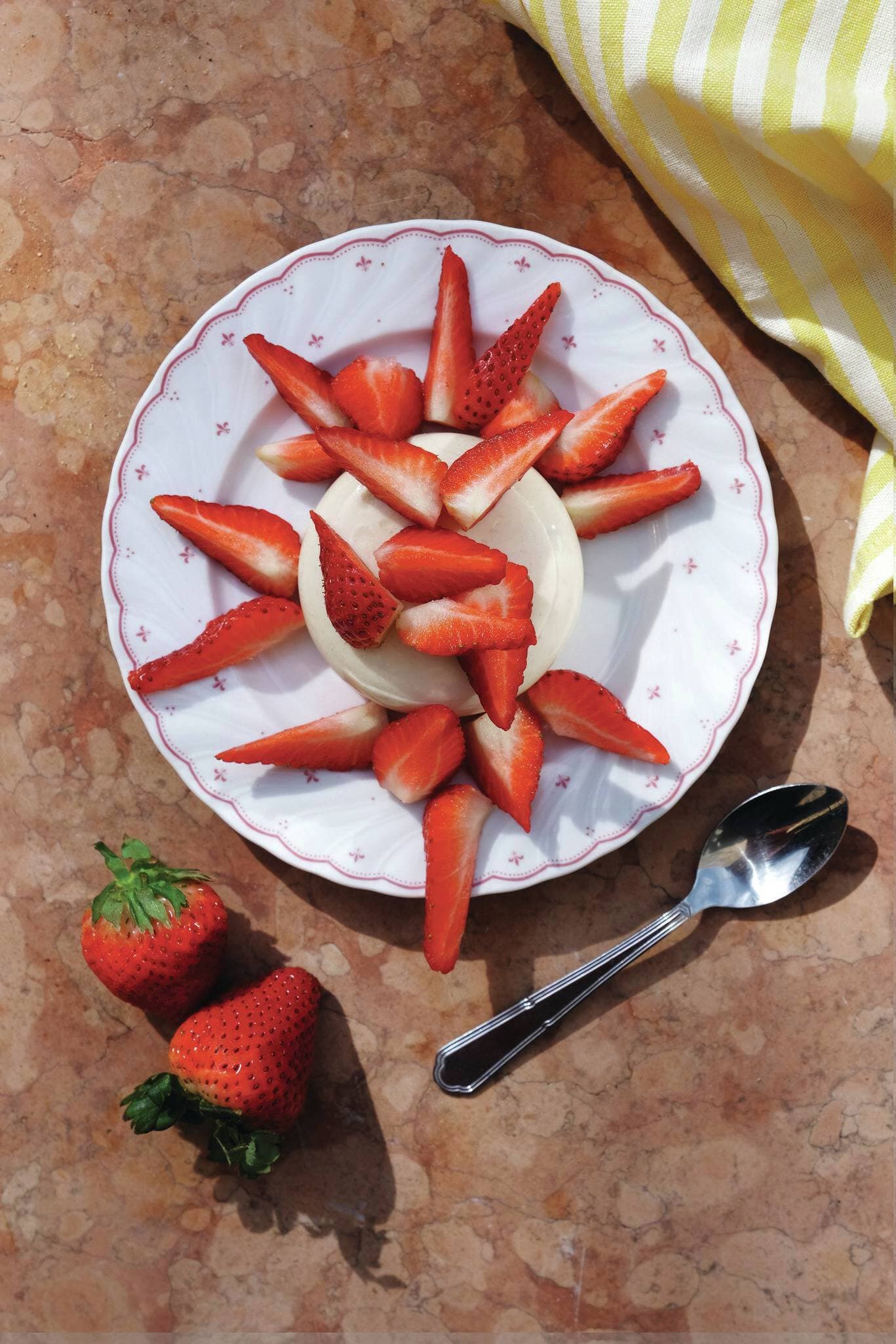 Pannacotta mit Erdbeeren
