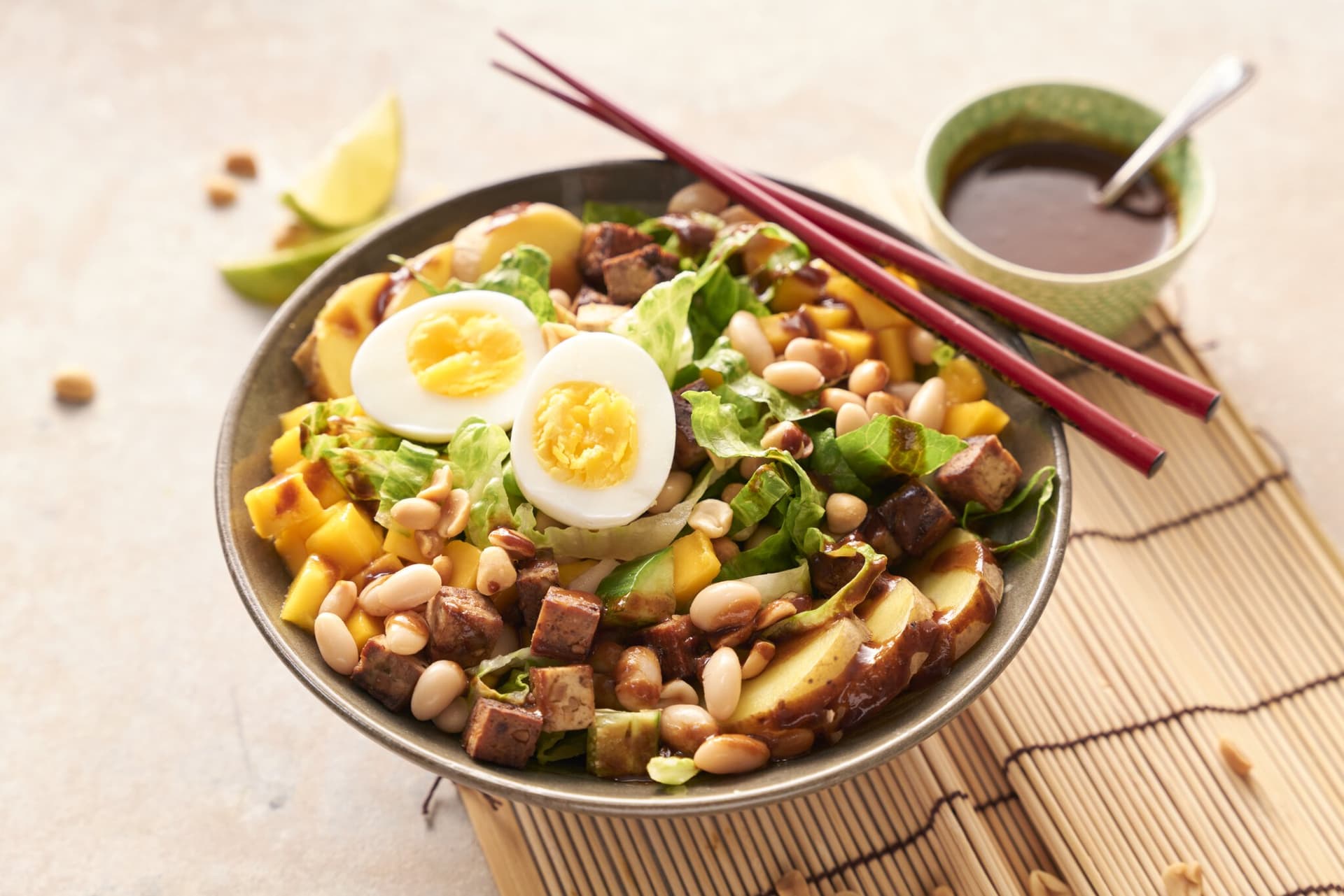 Gado-Gado – bunter Salat mit Erdnusssauce aus Indonesien