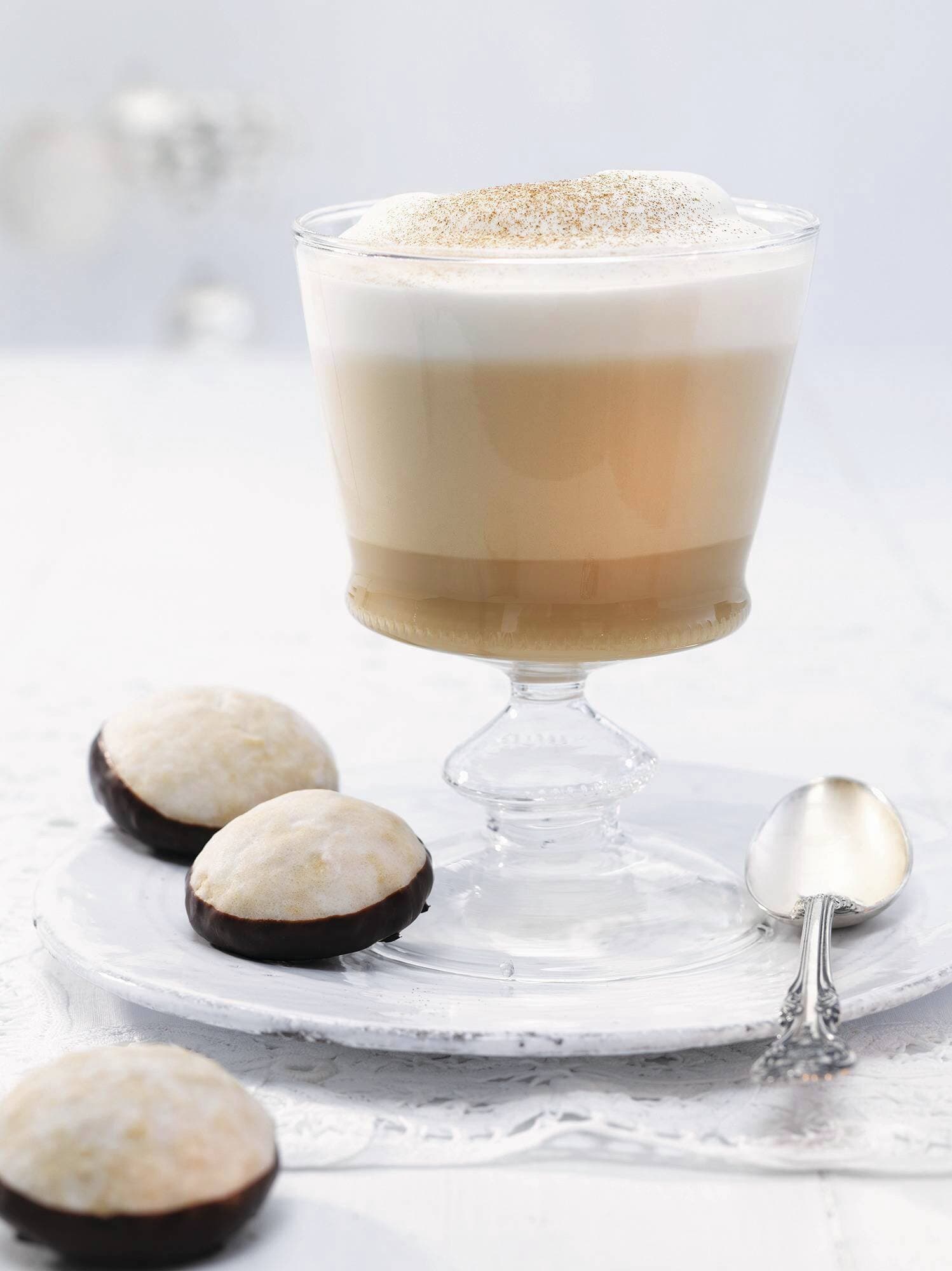 Weiße Schokoladen-Macadamia-Milch