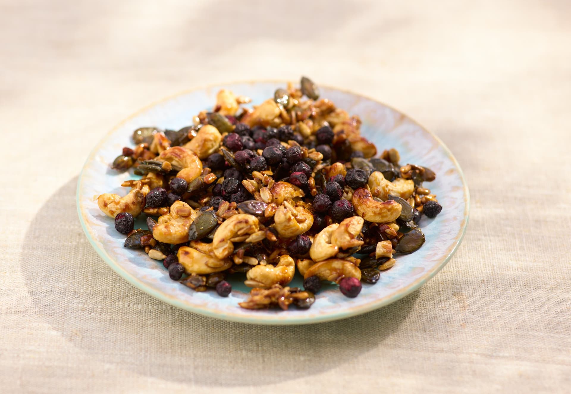 Honig-Salz-Kerne (Salat-Topping)