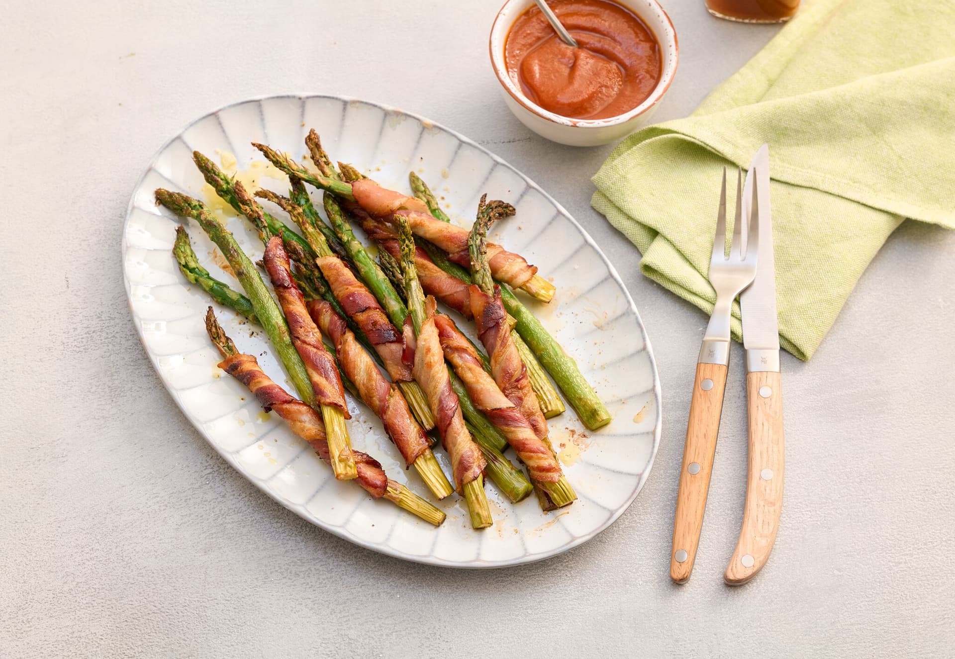 Spargel im Speckmantel