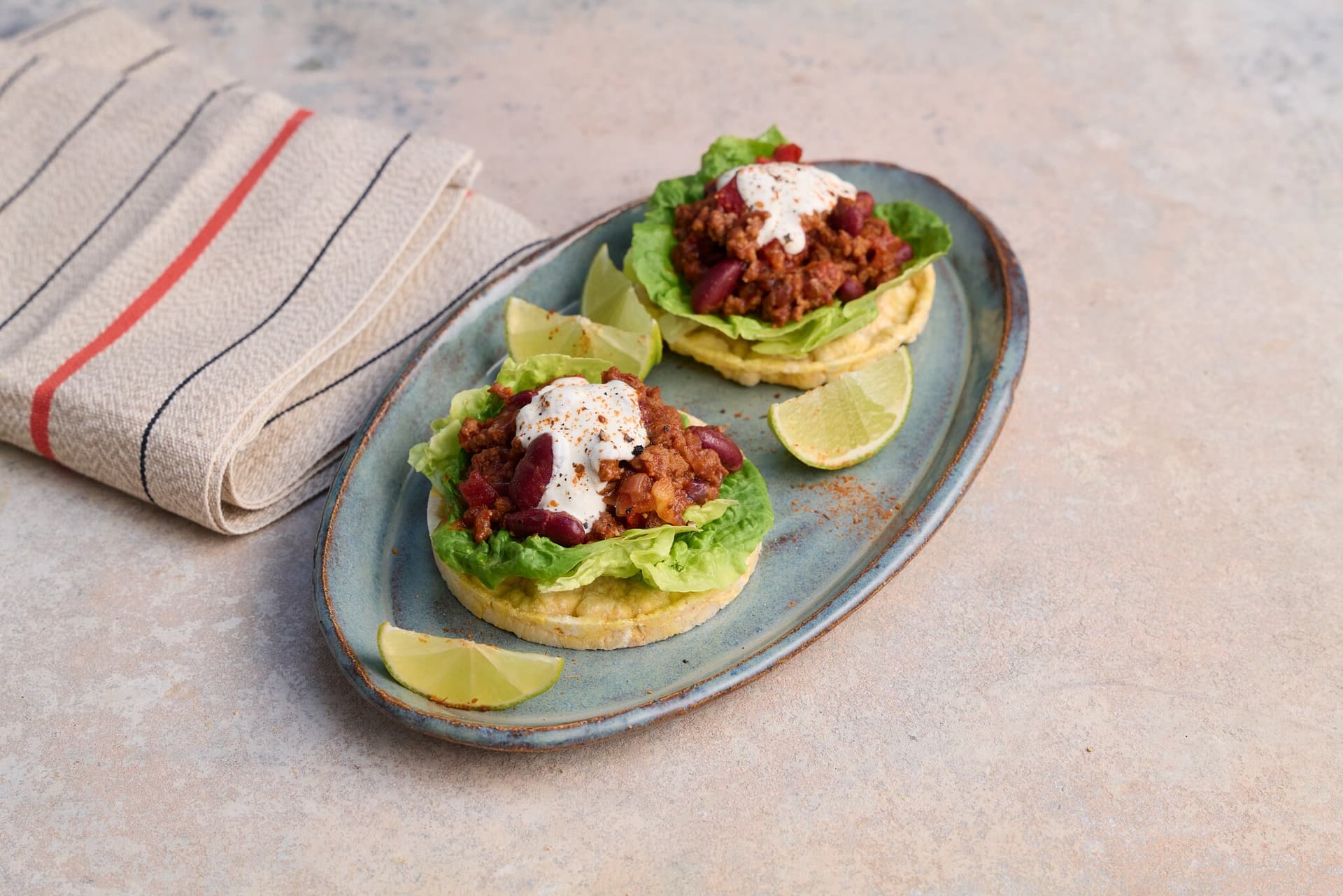 Belegte Maiswaffeln im Mexican Taco Style