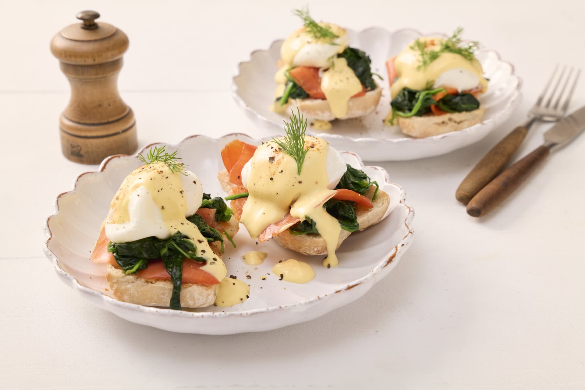 Œufs Benedict au saumon et aux épinards