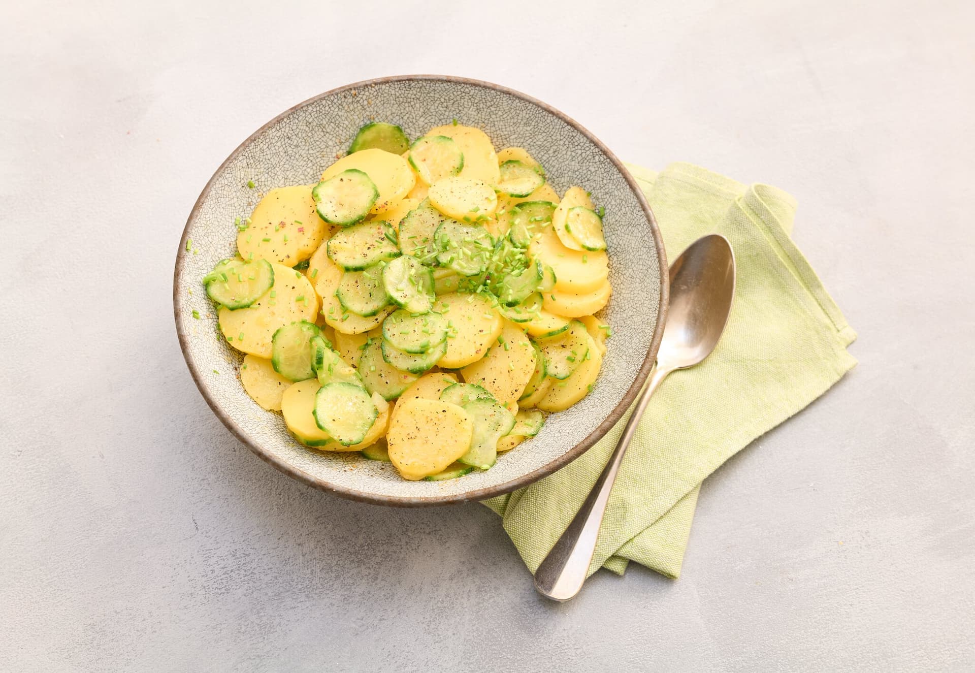 Salade de pomme de terre et de concombre