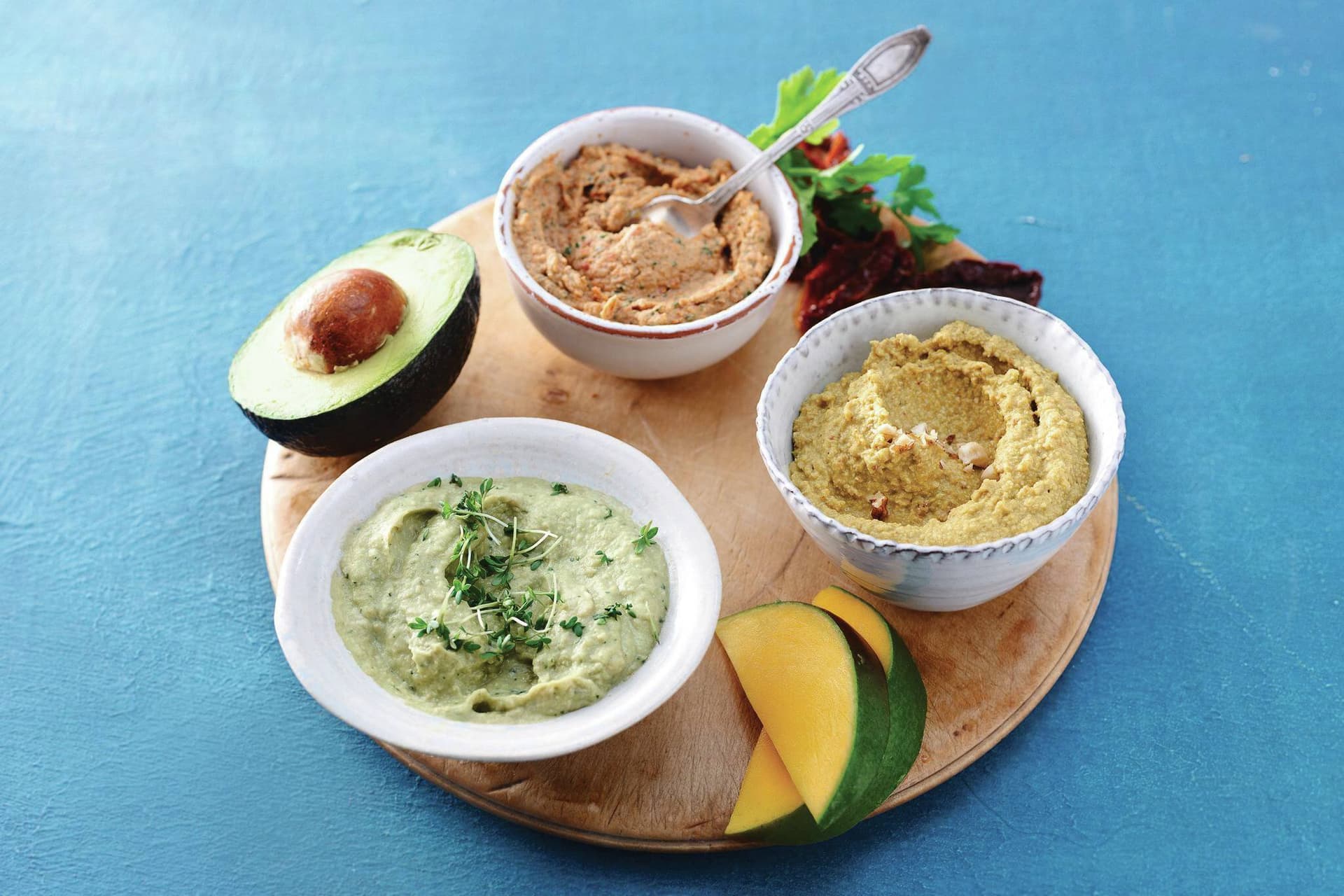 Avocado-Meerrettich-Hummus