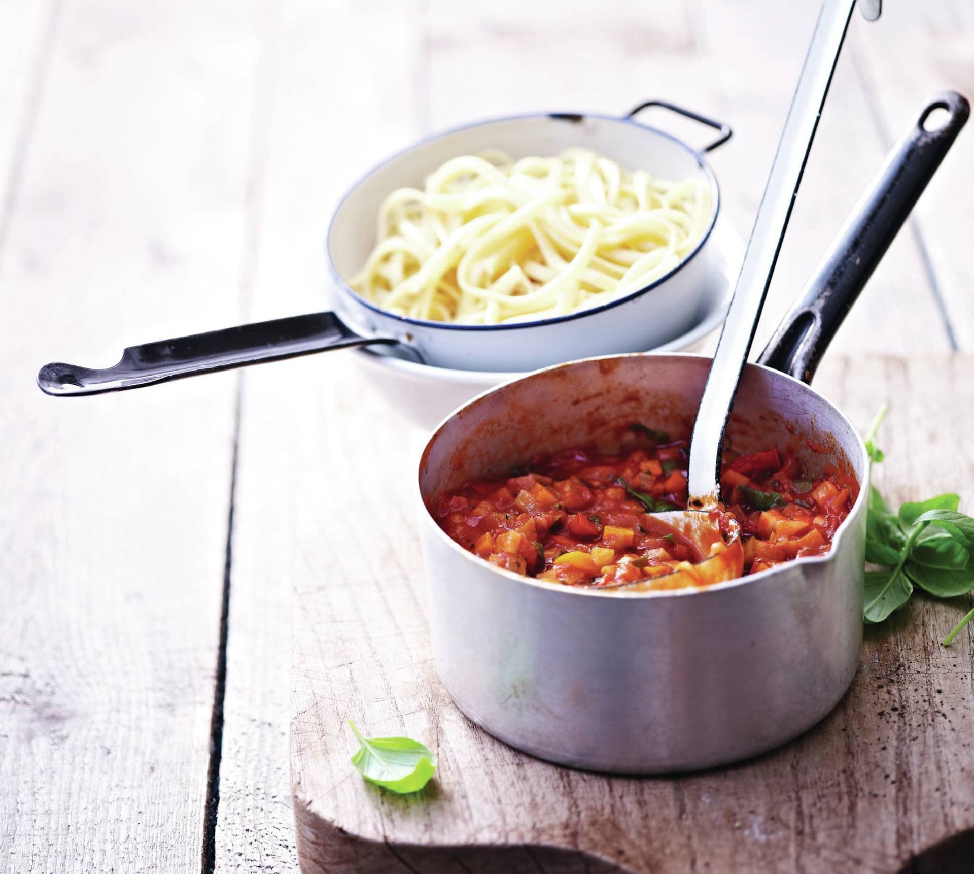 Linguine mit Gemüsebolognese