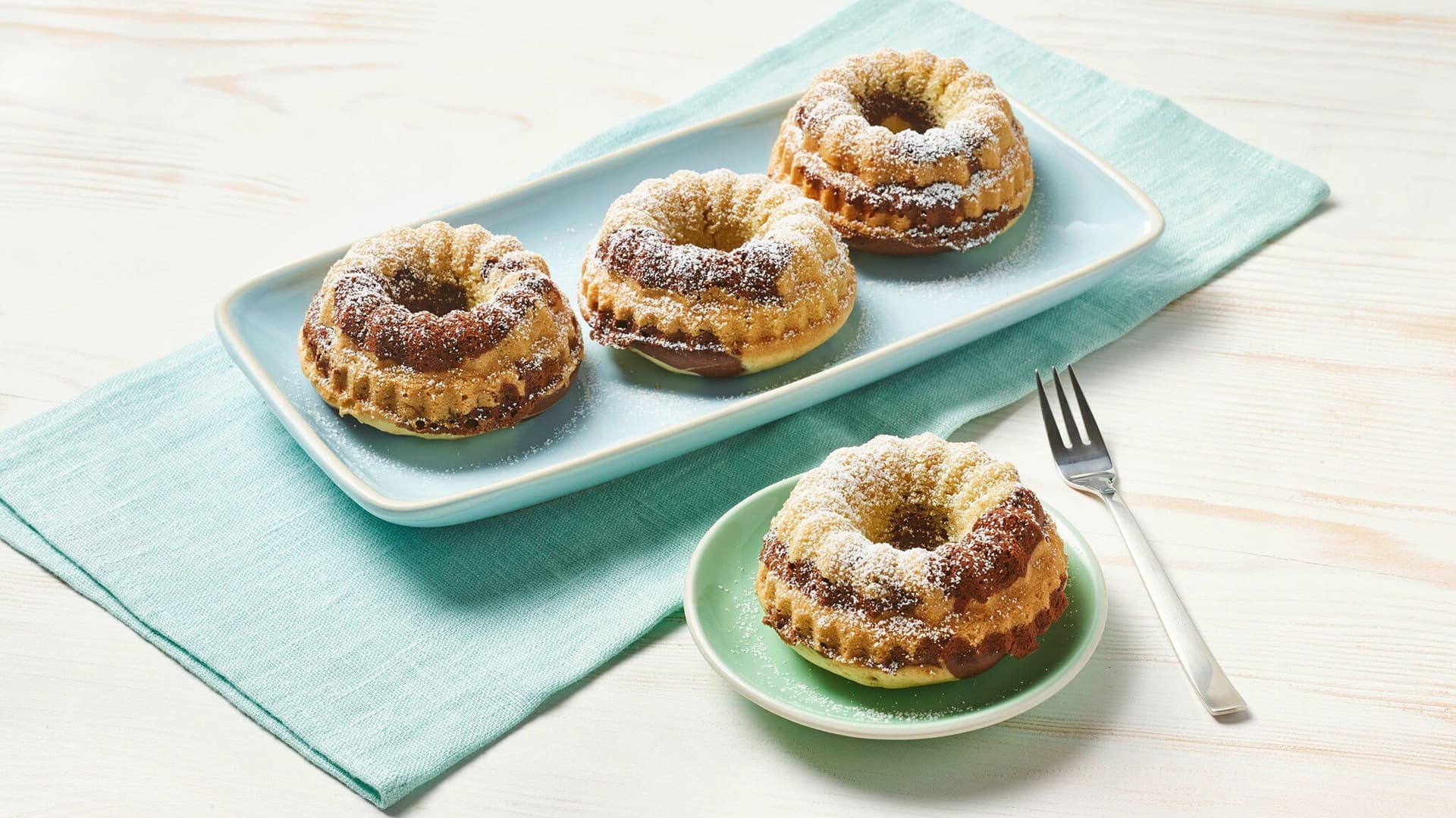 Vegane Mini-Marmorkuchen im Gugelhupf