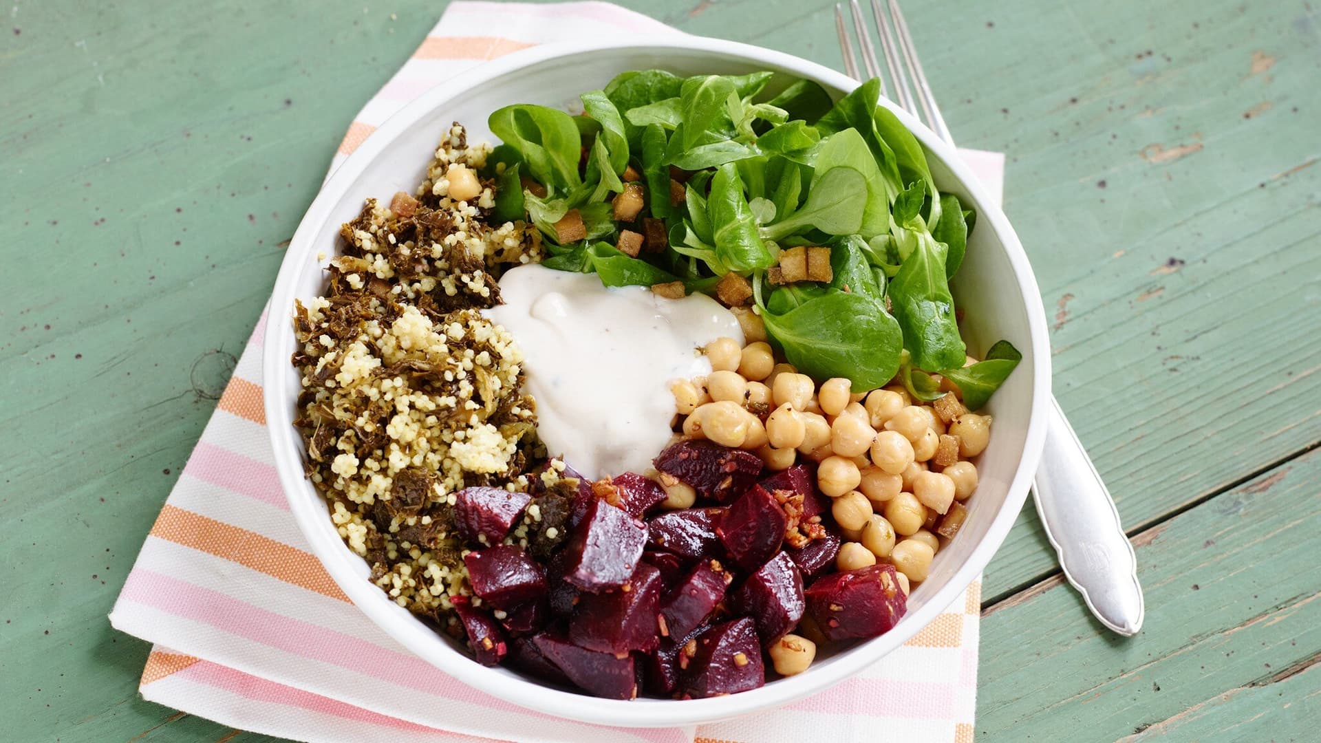 Hirse-Salat mit Kichererbsen und Roter Bete