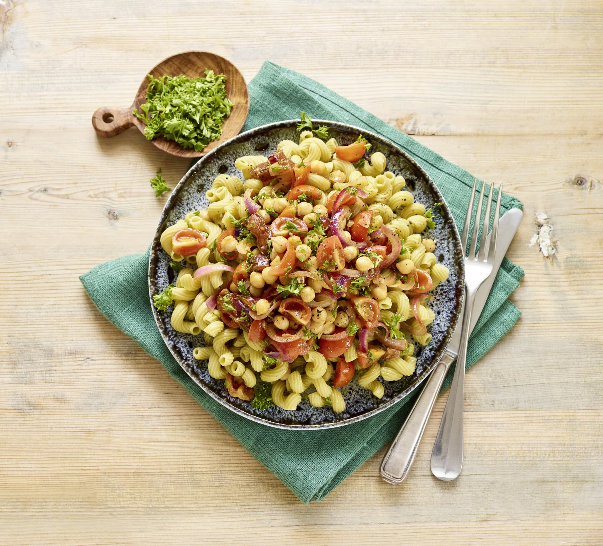 Pasta mit Tomaten-Kichererbsen-Sauce