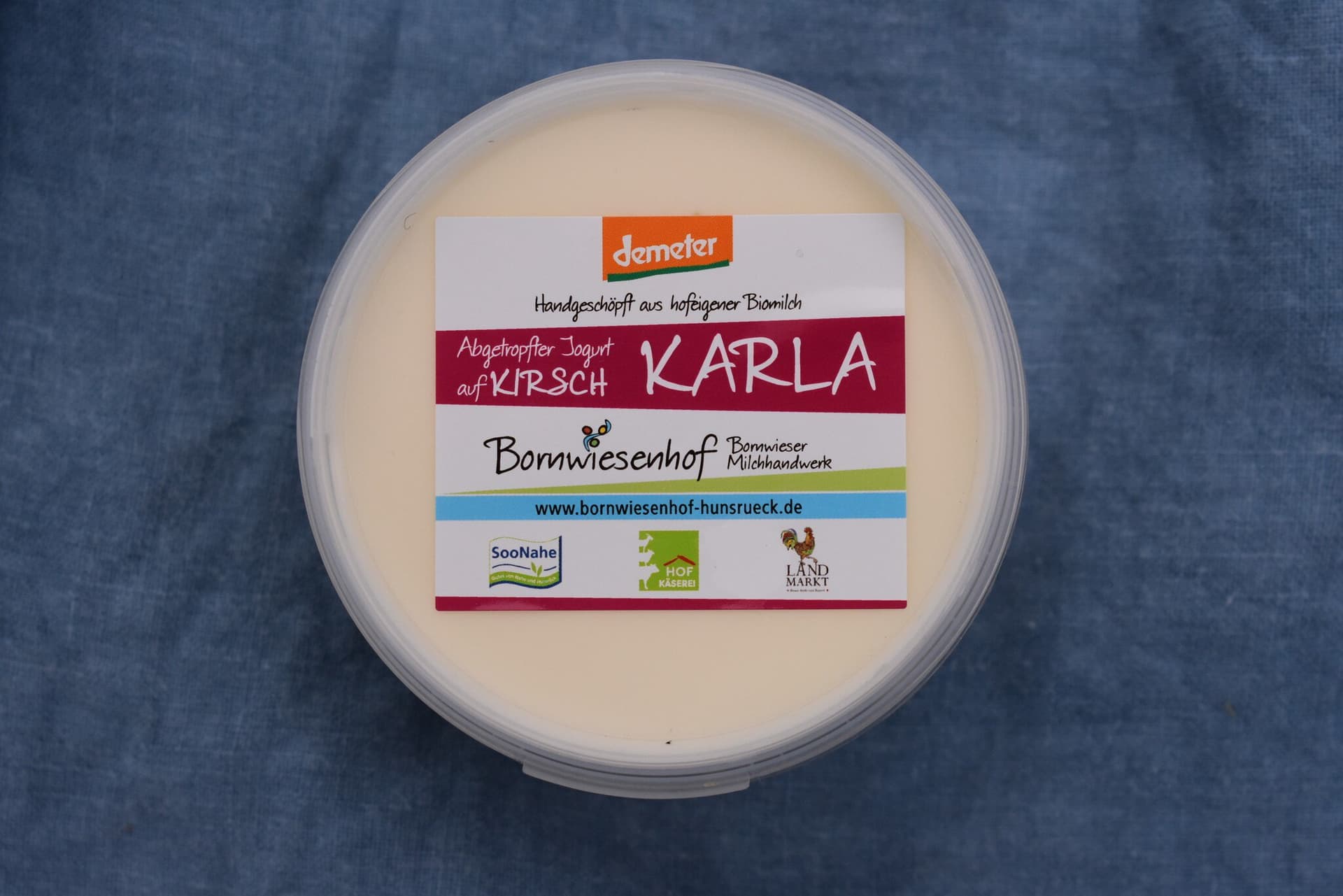 Bornwiesenhof Abgetropfter Joghurt mit Kirsche