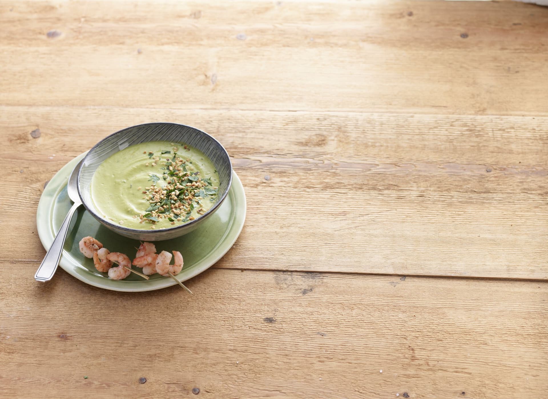 Brokkoli-Haselnuss-Suppe