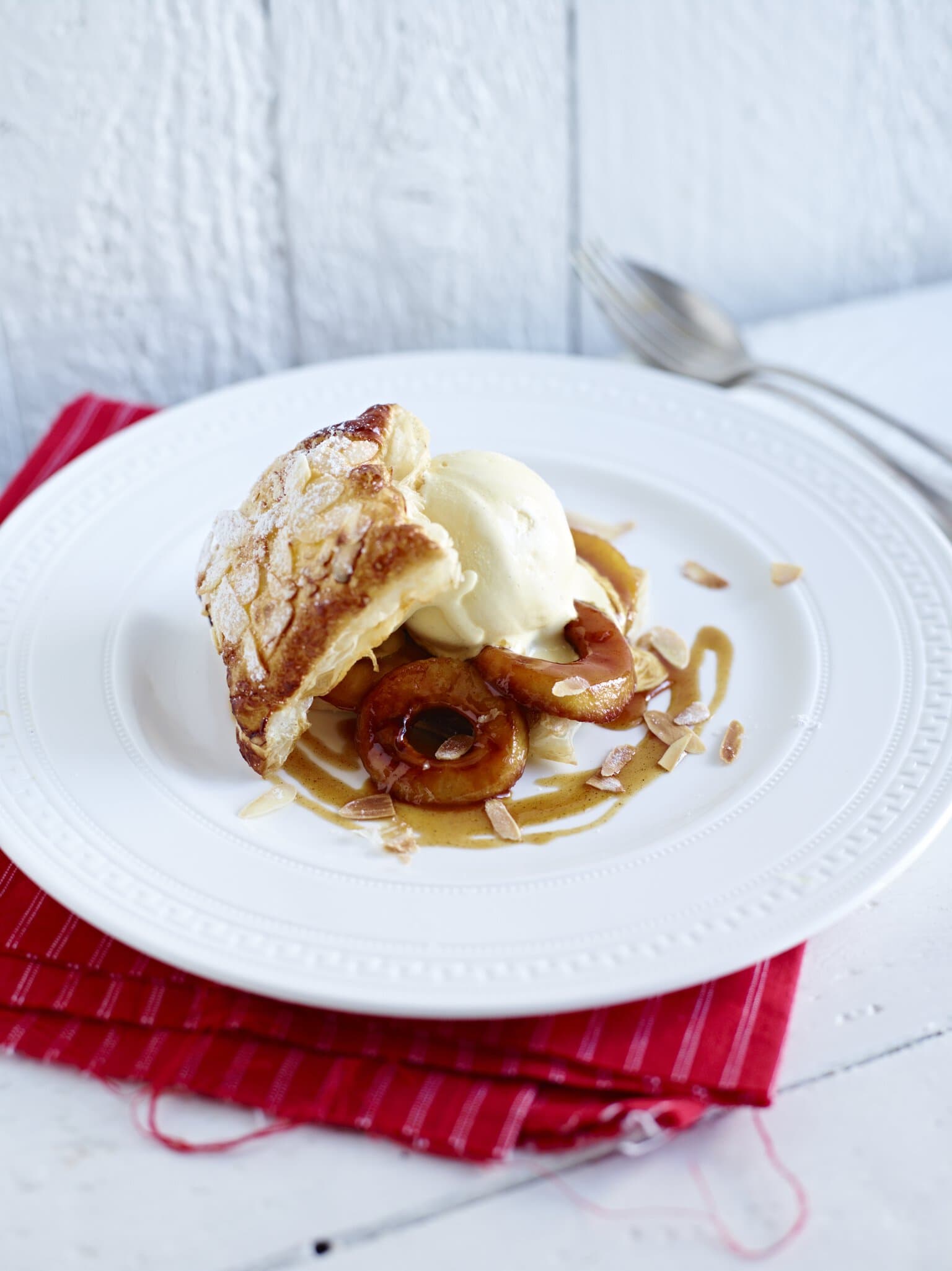 Strudelkissen mit karamellisierten Äpfeln