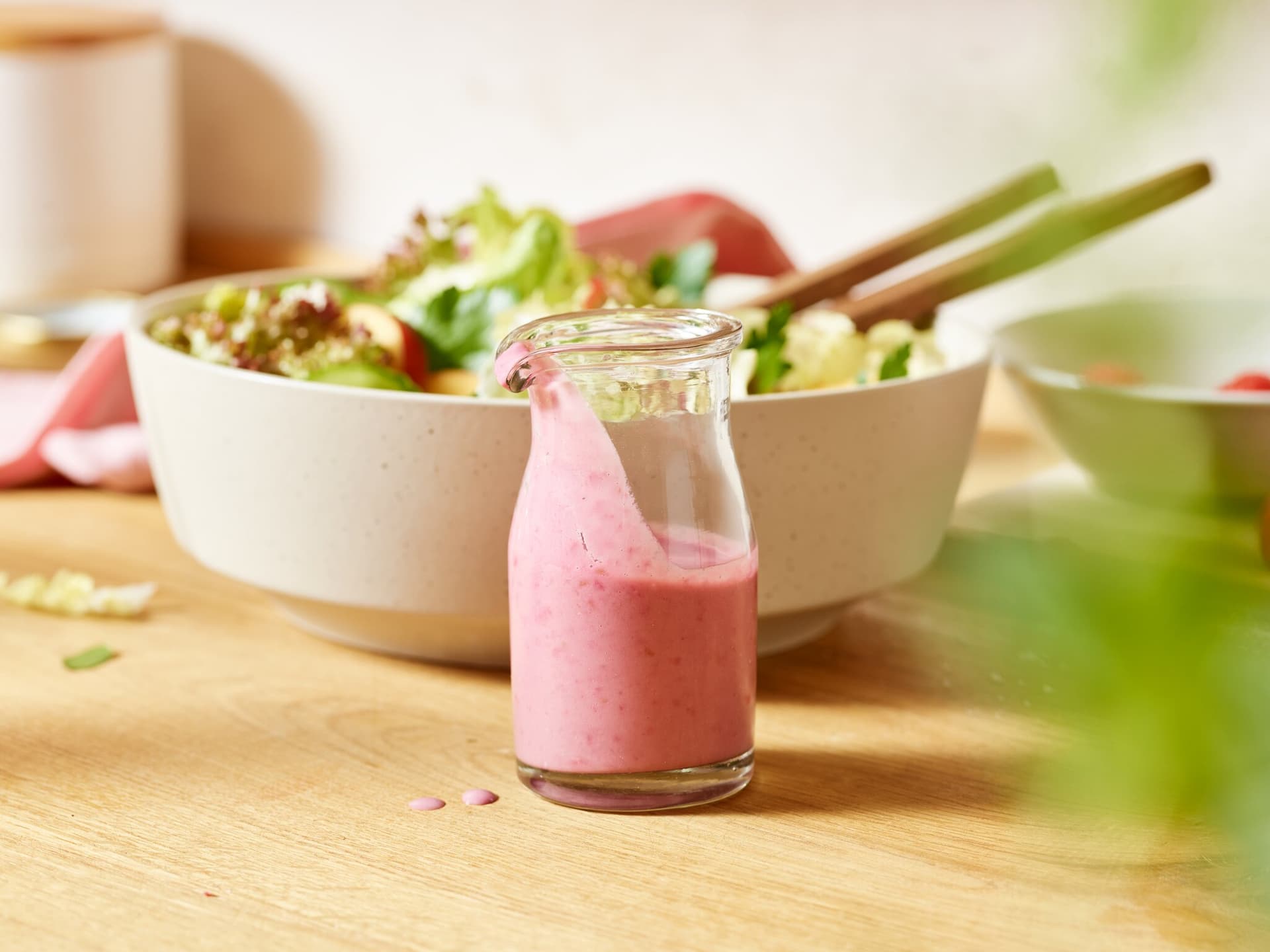 Mildes Himbeer-Mandel-Dressing