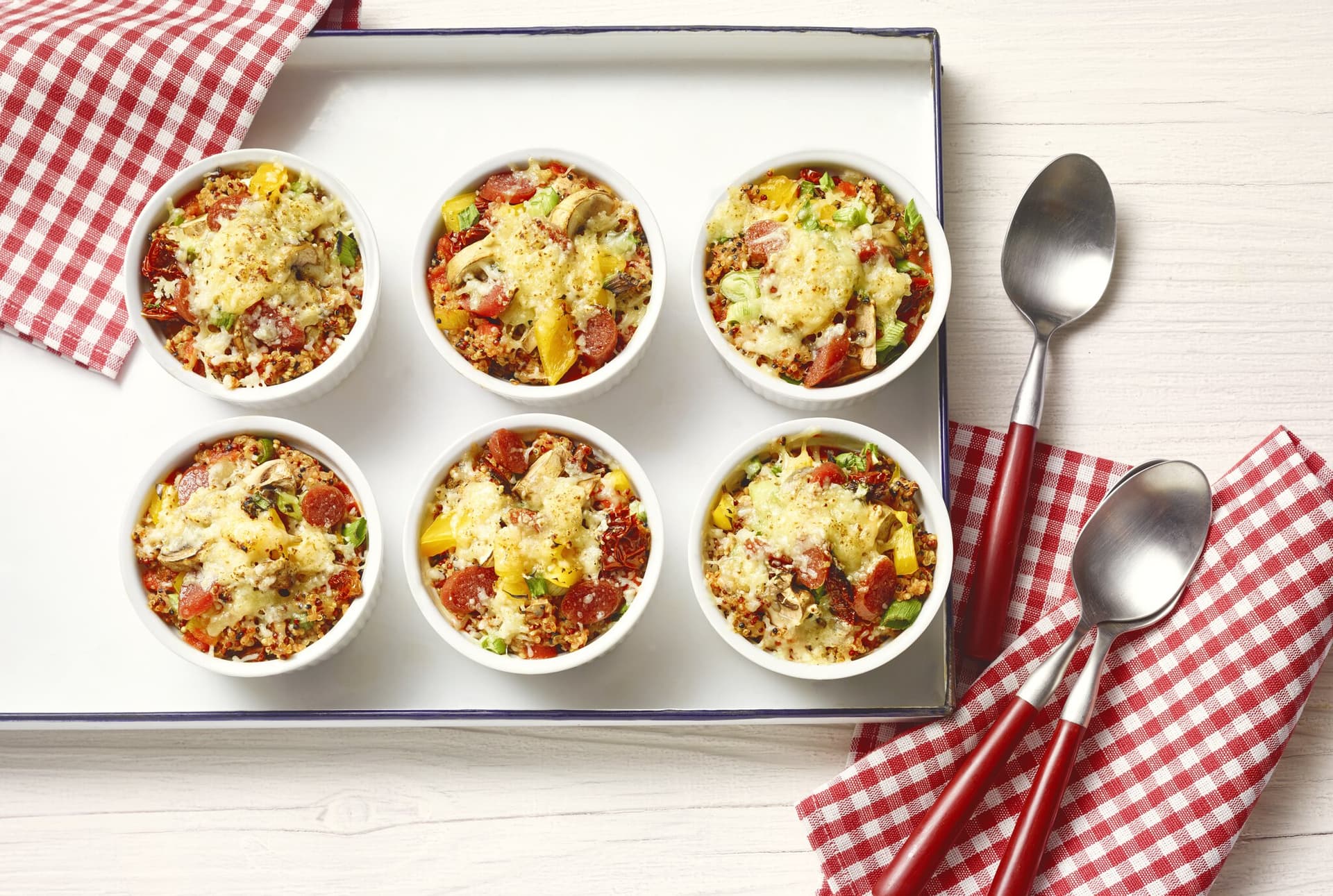 Bunte Pizza-Bowl