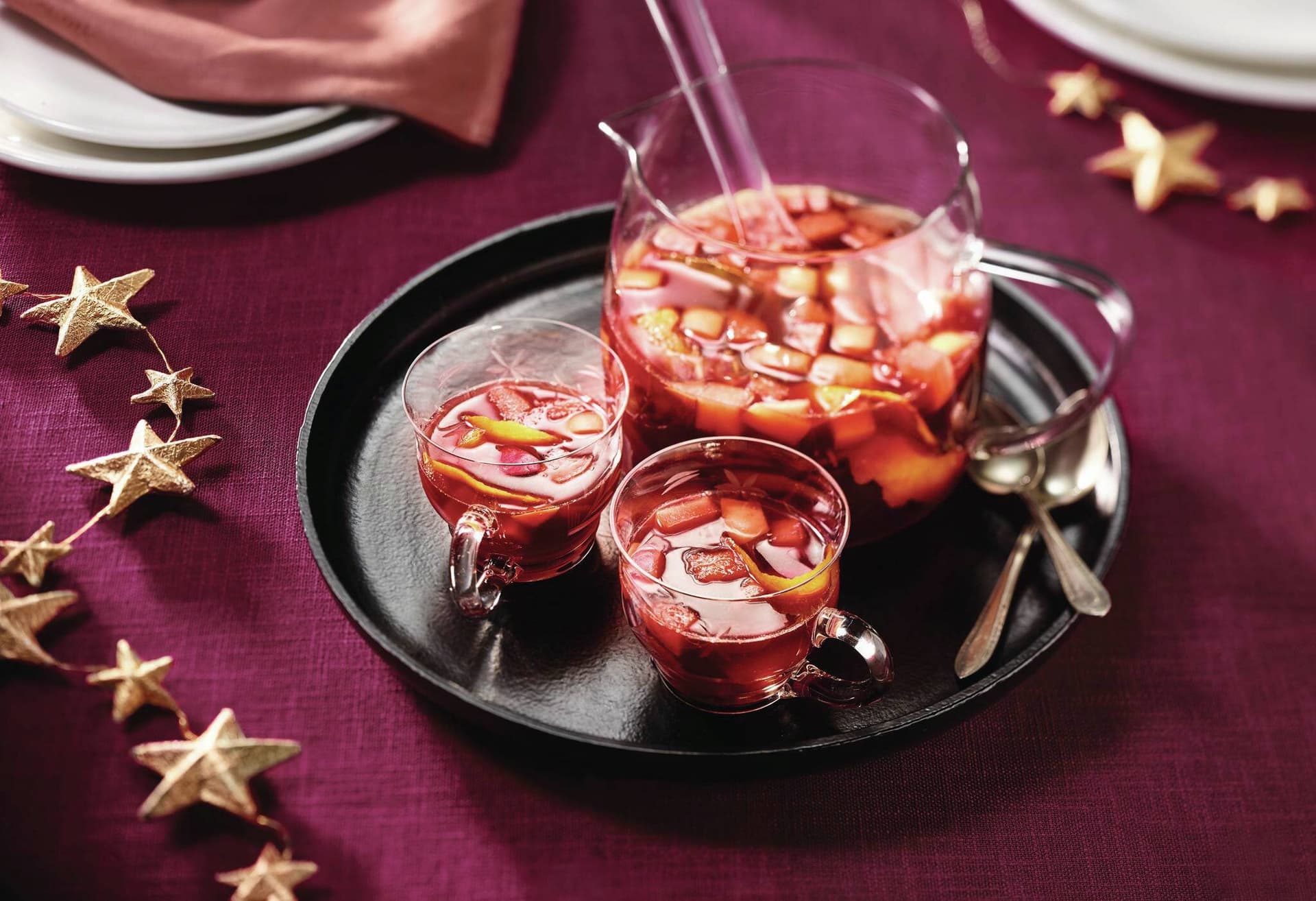 Heiße Glühwein-Bowle