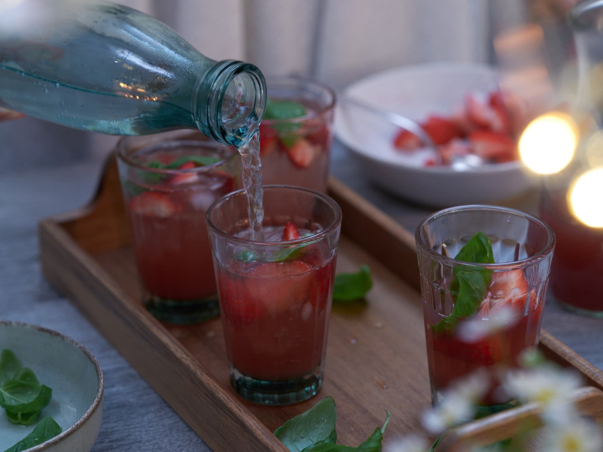 Erdbeer-Rhabarber-Drink