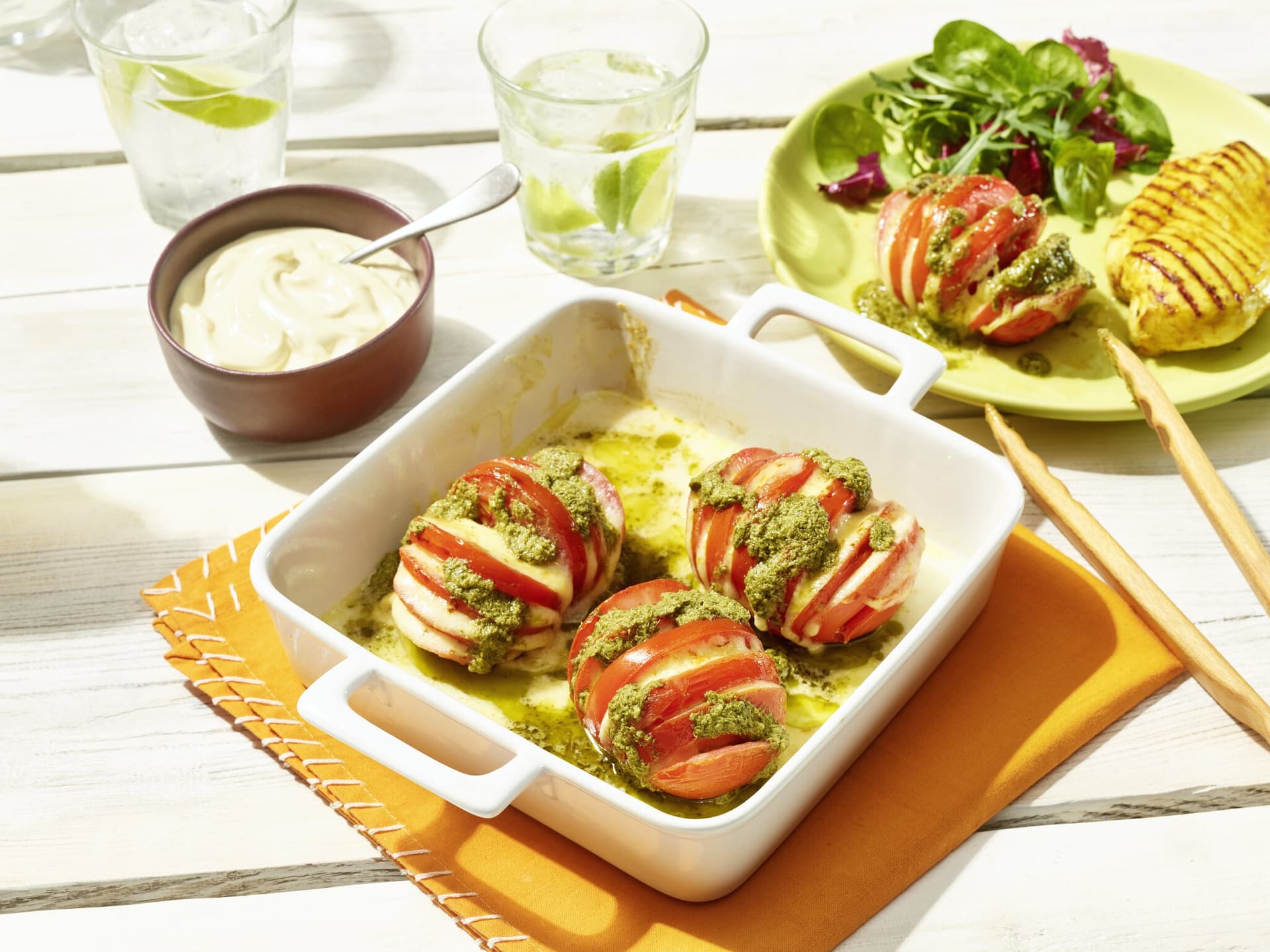 Fächertomaten mit Pesto