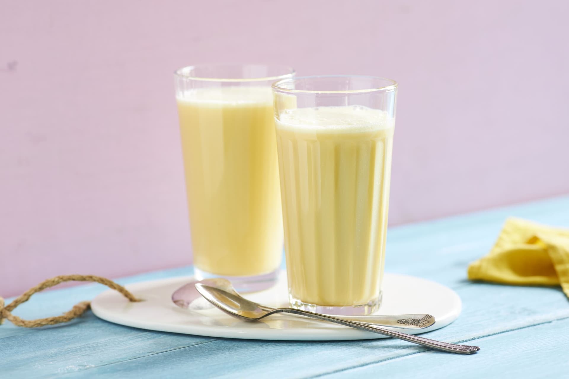 Buttermilch-Mango-Shake