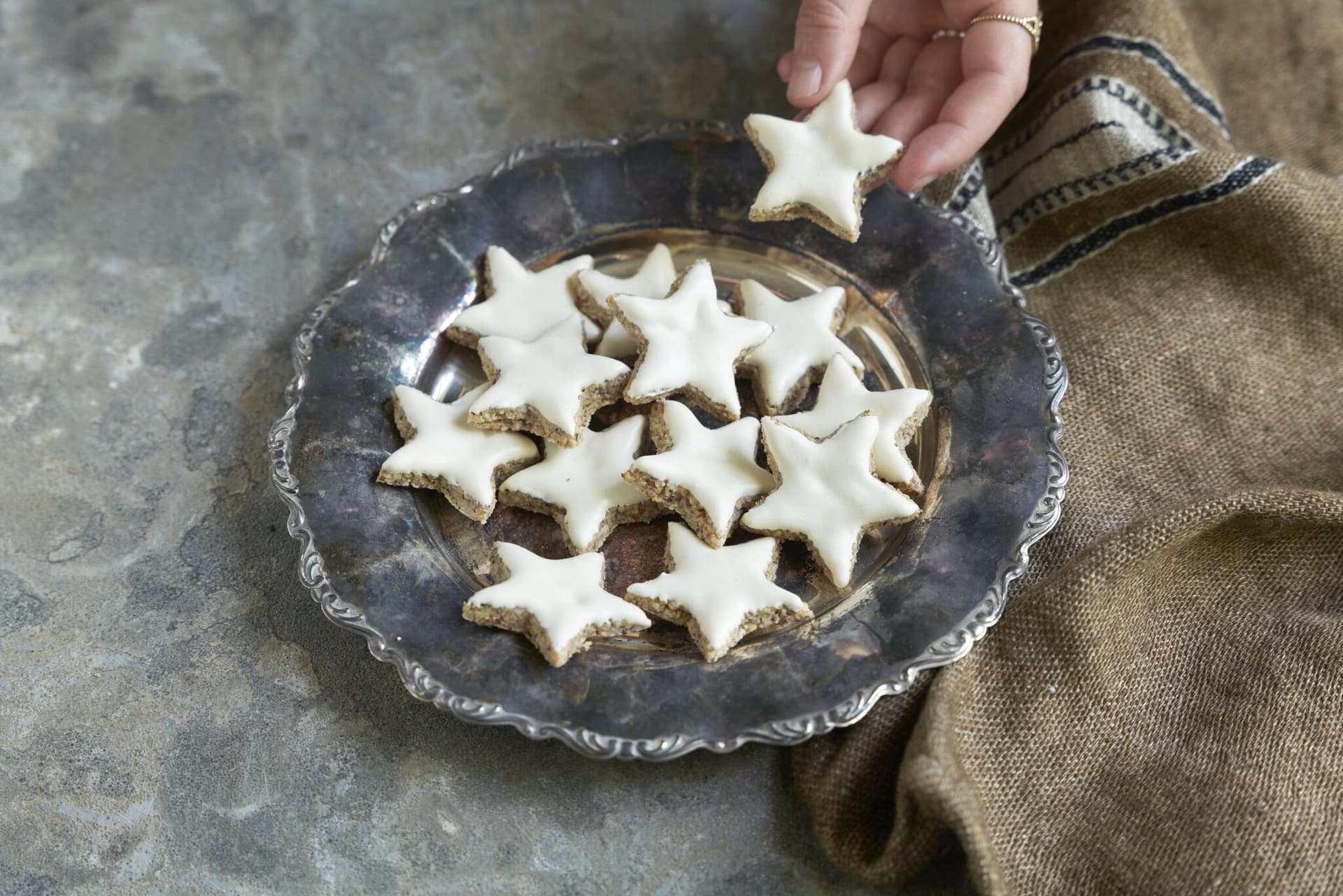 Étoiles à la cannelle
