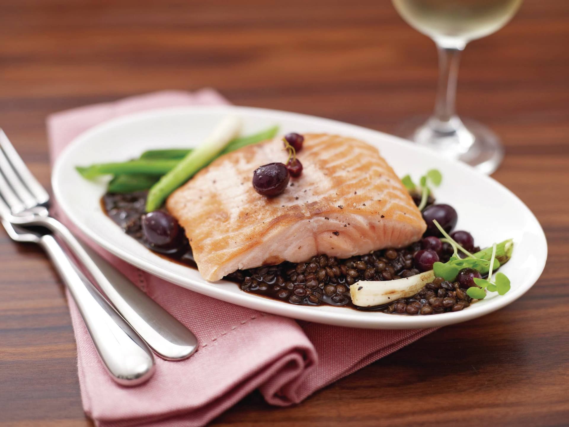 Lachs mit Linsen