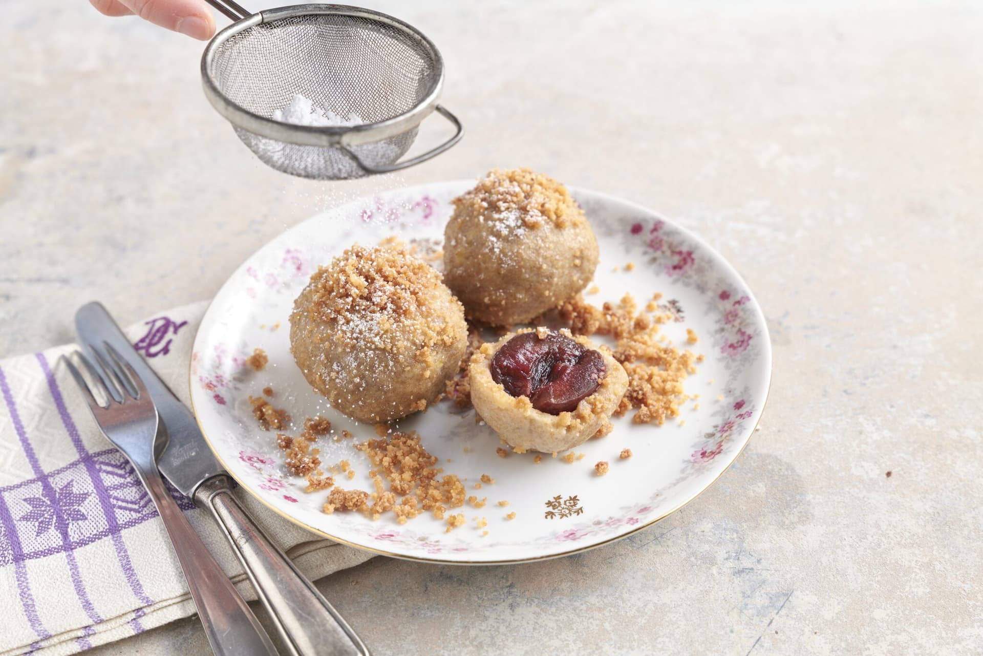 Zwetschgenknödel